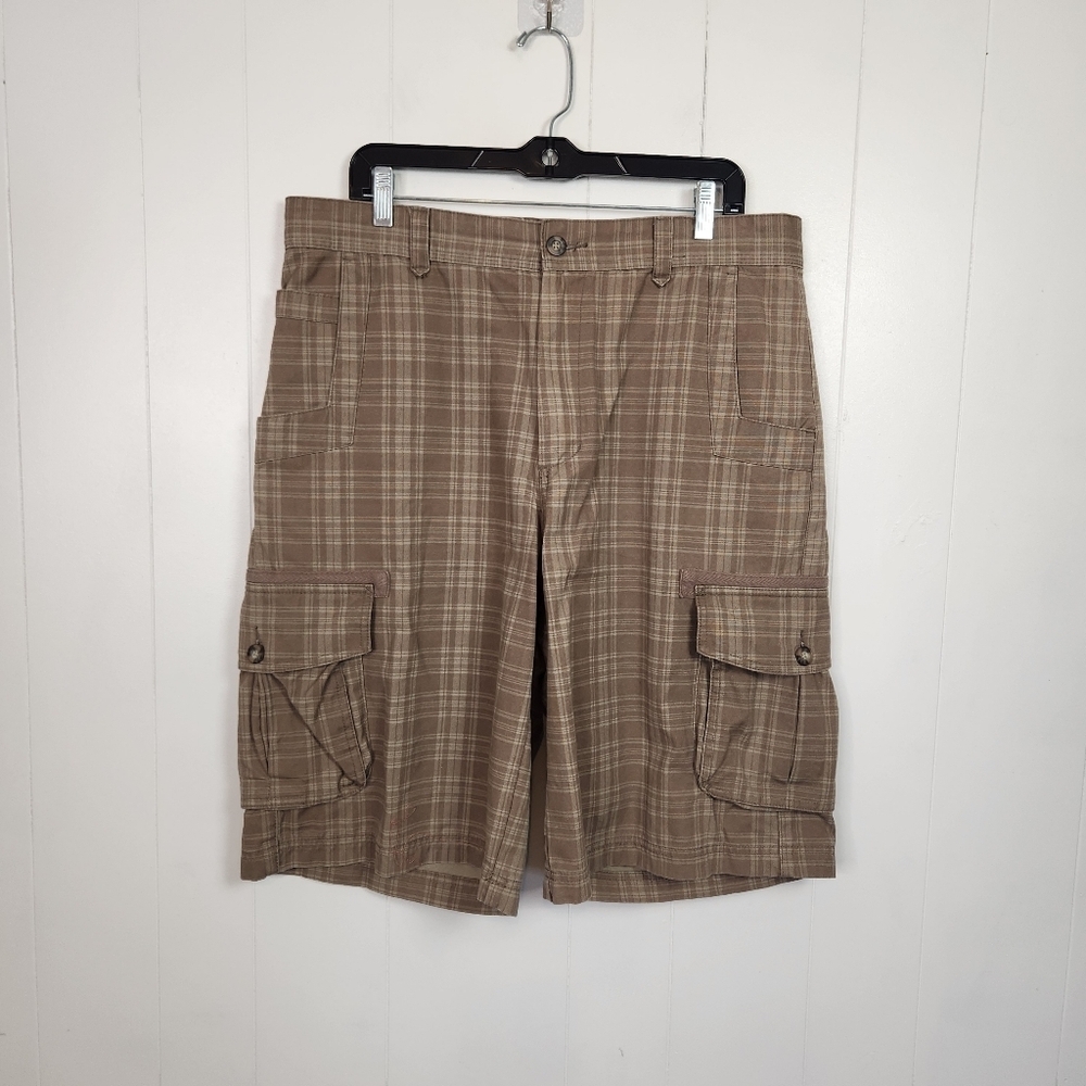 Cabela's Shorts Mens Size 36 Tan Check Plaid Cargo Cotton Flat Front Hiking